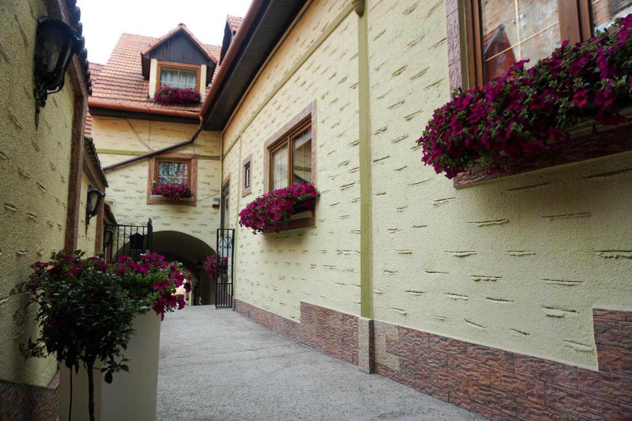 Hotel Claudiu Sighişoara Exterior foto